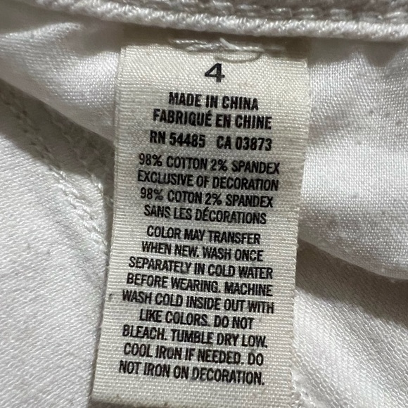 White American Eagle Short Shorts with Lace Design - Picture 5 of 5